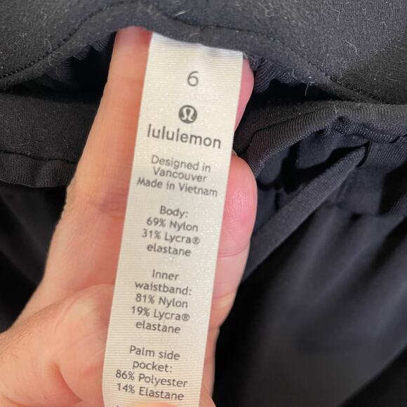 Lululemon Keep Moving Pant 7/8 High Rise Black Relaxed Fit Travel Tapered 6 - Picture 4 of 6